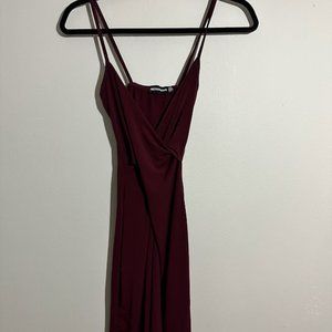 PrettyLittleThing Maroon Burgundy Short Dress Semi Formal Size 6